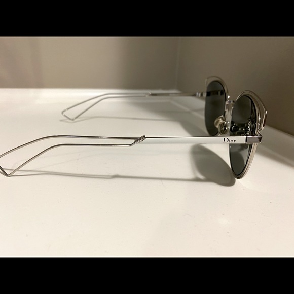 Dior sunglasses - Picture 3 of 4